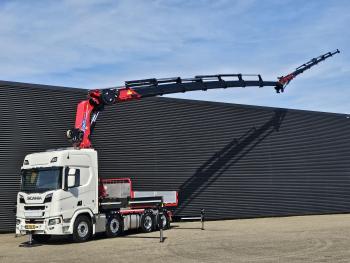 Scania R590 V8 8x2 / HMF 9520 - JIB - WINCH / TRACTOR